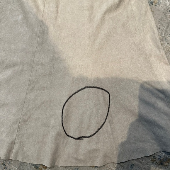 HOST PICK BB Dakota Suede Skirt - Picture 6 of 6
